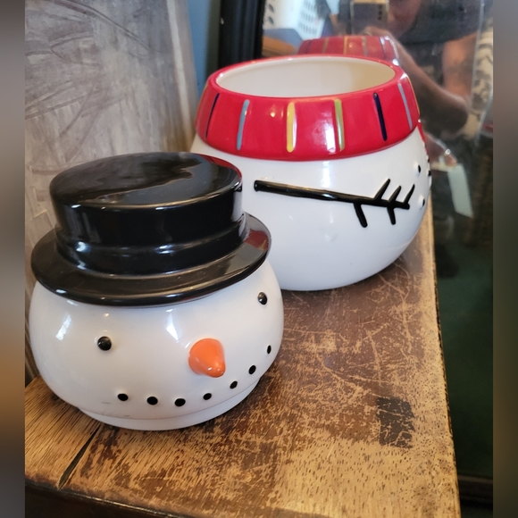 gently used ceramic St Nicolas square yuletide cookie jar - Picture 8 of 9